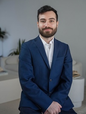 Jonathan Phillips Buyer's Agent Oakville is a Licensed Realtor&reg;